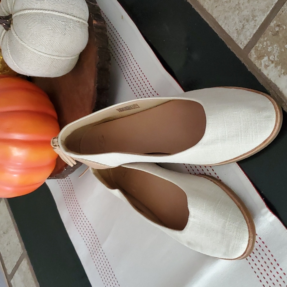 UGG Mesa Canvas Slip On Shoes - Picture 8 of 8